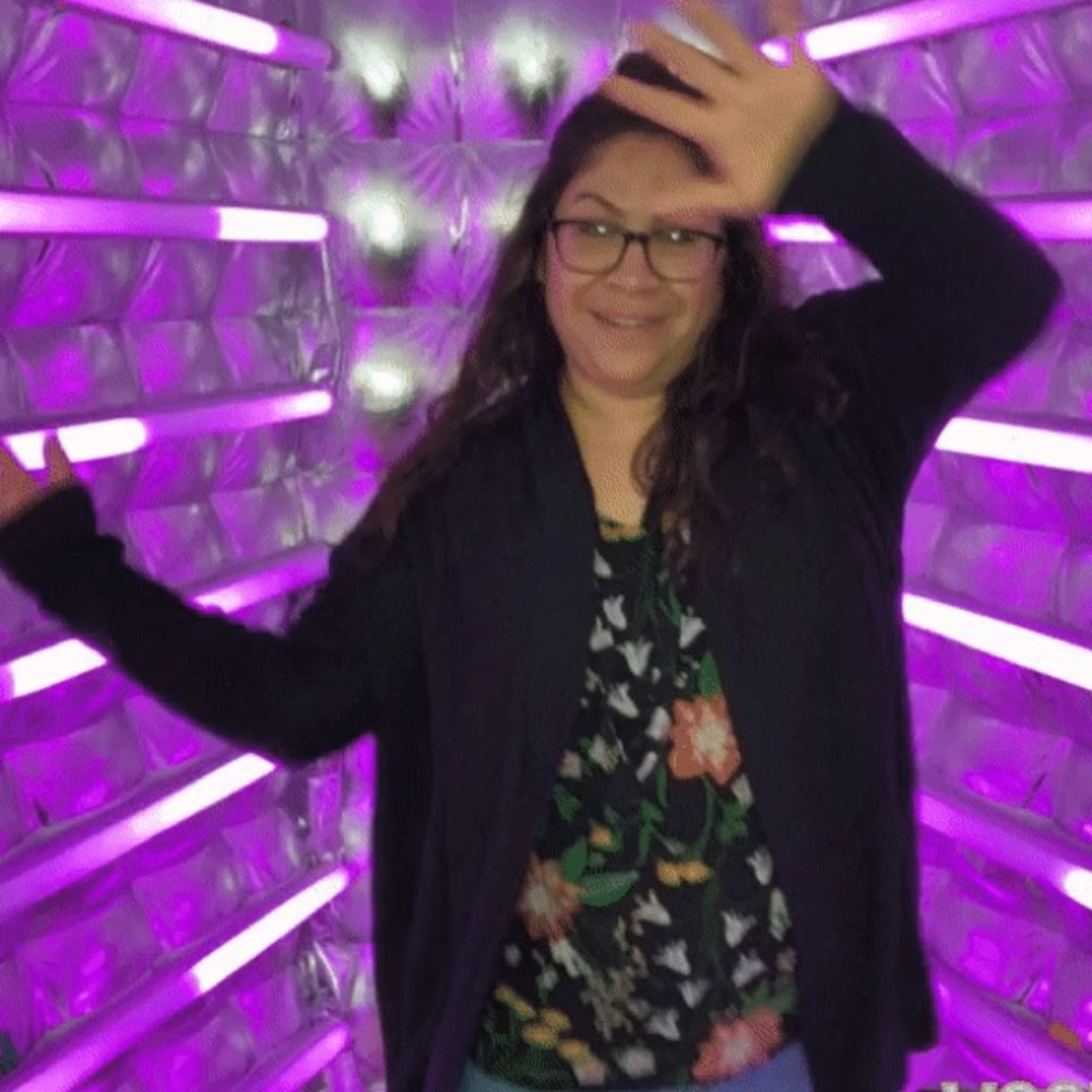 Meet your Posher, Dalila